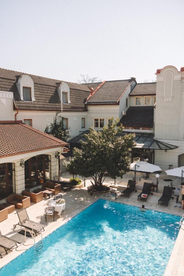 The Elite - Oradea'S Legendary Hotel Экстерьер фото